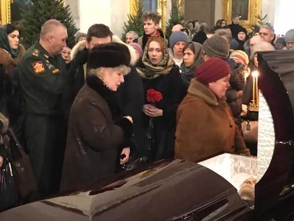 «красная баронесса». петербург: вы это знали? личности, события, архитектура