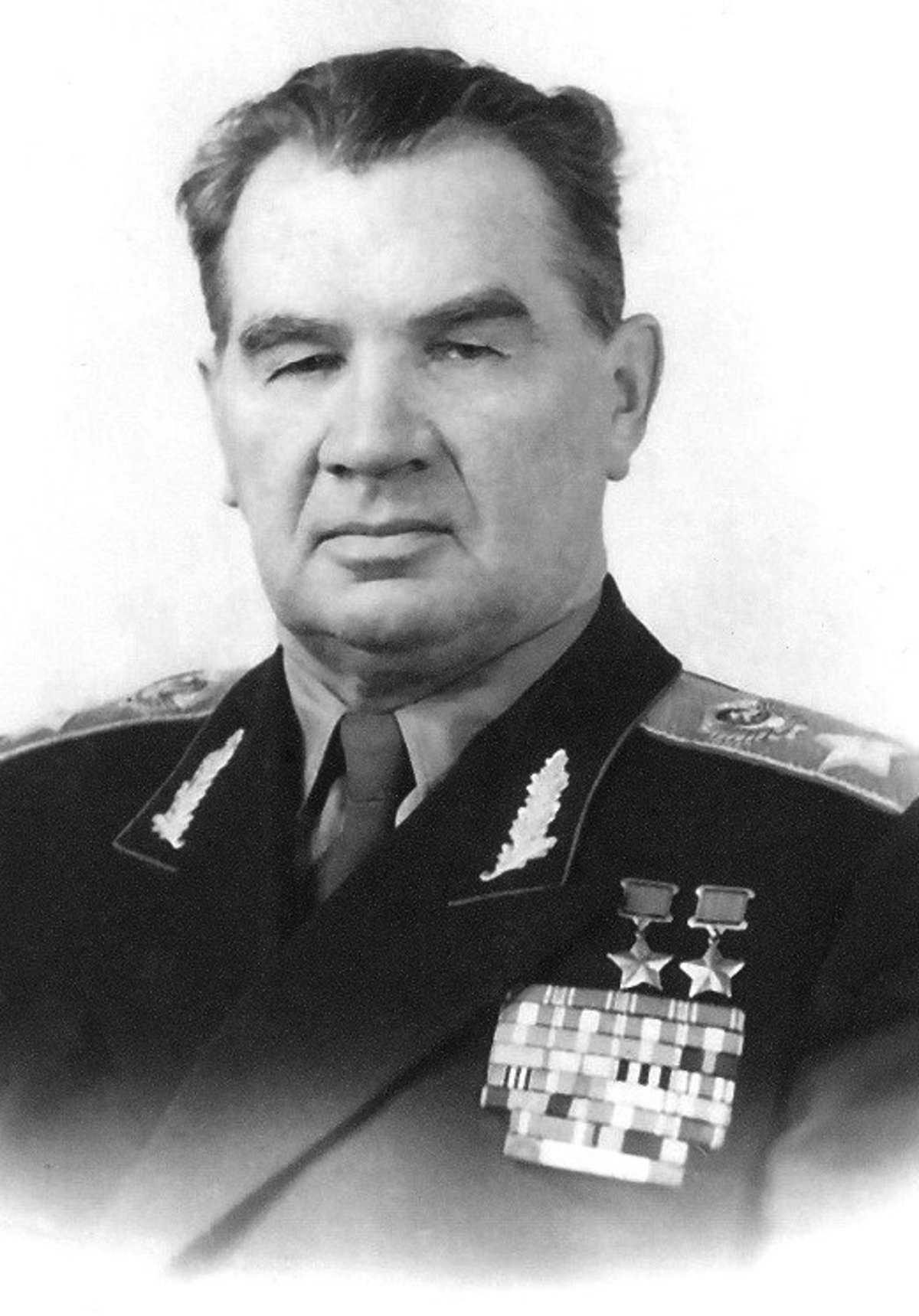 Василий Чуйков (1900-1982)