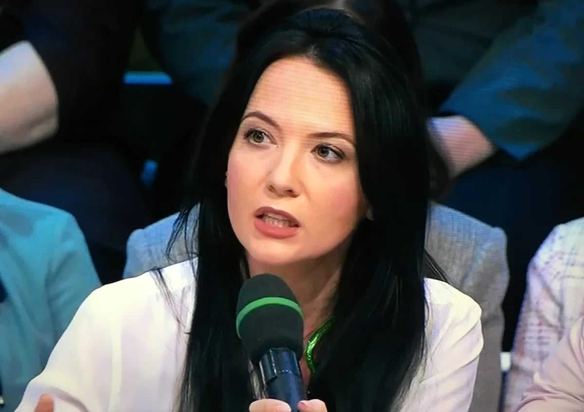 Соседи юрия шатунова рассказали правду о его взаимоотношениях с супругой и маленькими детьми